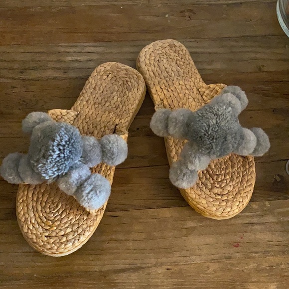 Shoes - Picture 15 of 16